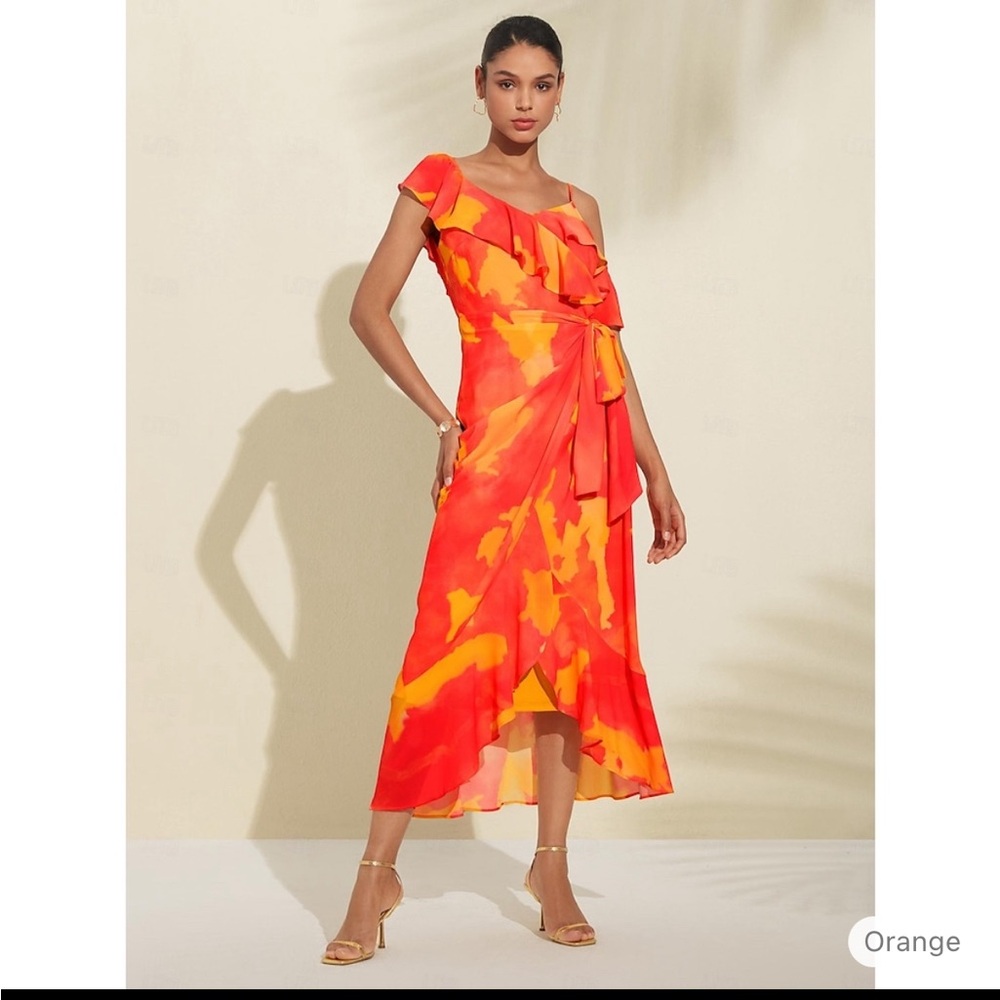 Dress - Picture 3 of 12